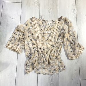 Womens cream sheer floral blouse 3/4 sleeve V Neck Tie Cinch Waist Medium